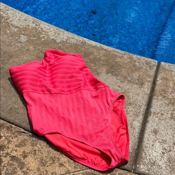 La Blanca one piece swimsuit size 14 NWT - Picture 11 of 12